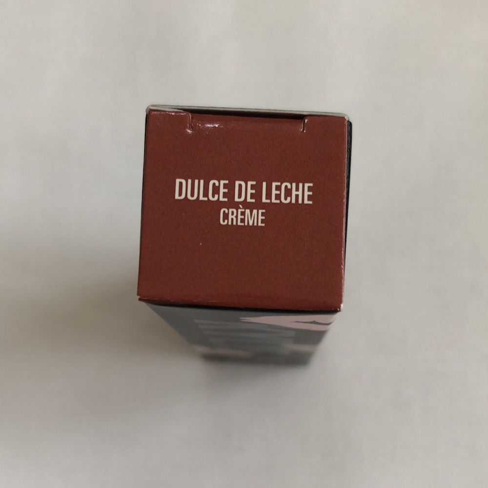 Kylie Cosmetics Dulce de Leche Creme Lipstick - Picture 6 of 6
